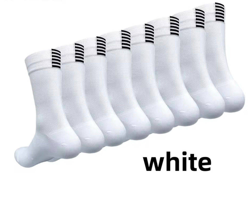 Quick-Dry Sports Crew Socks – 4-Pair Pack